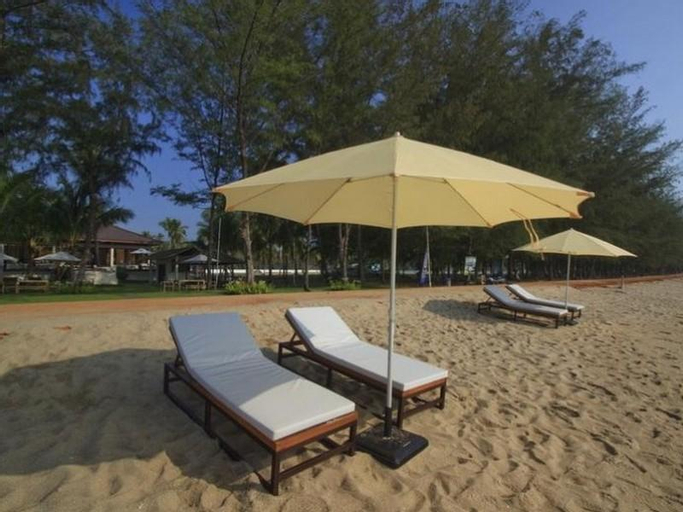 Villa Nirwana, Thap Sakae