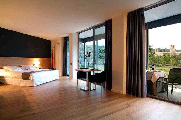 Bedroom 3, Mon St Benet, Barcelona