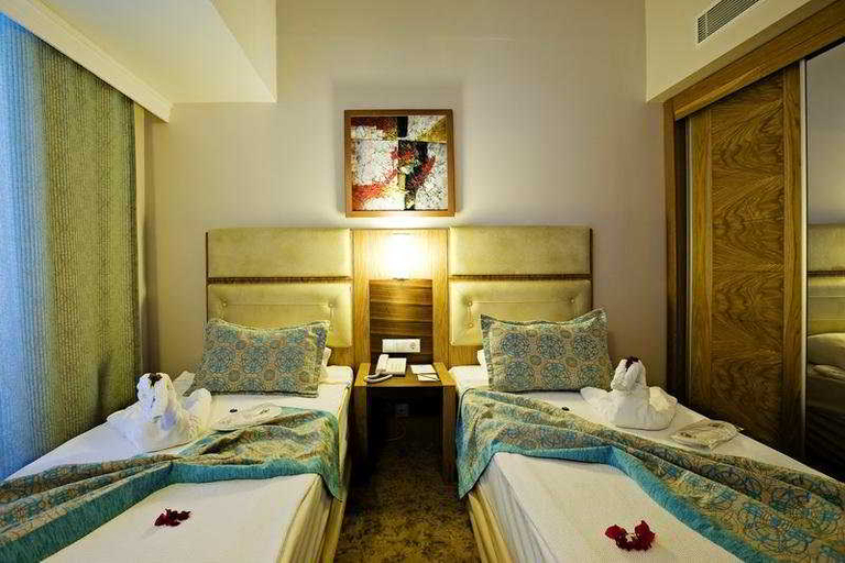 Bedroom 3, Saturn Palace Resort, Antalya