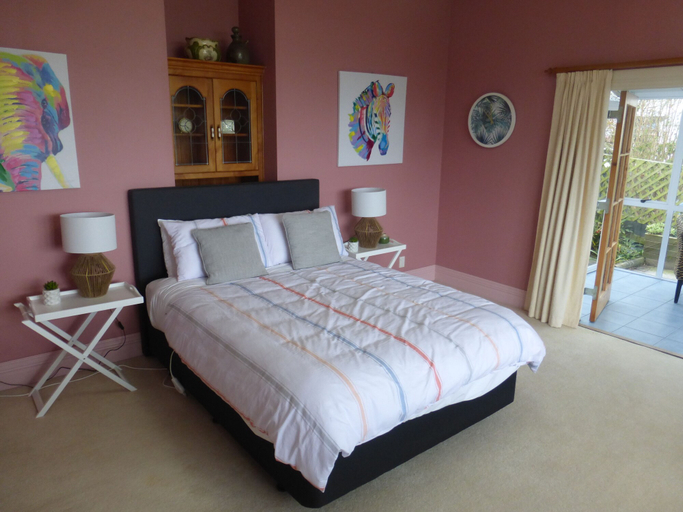 Bedroom 3, Oamaru Holiday Homes 28 Ure Street, Waitaki