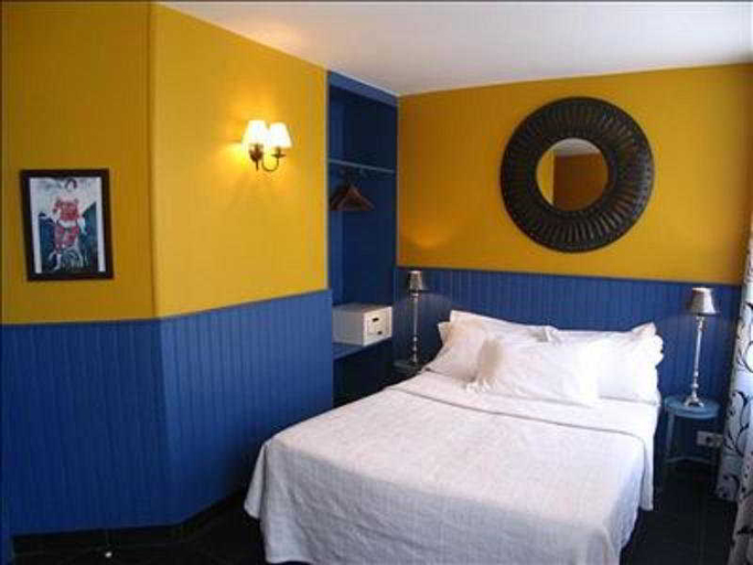 Bedroom 3, The Walled Off Hotel Paris, Paris