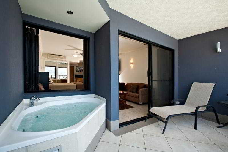 Bathroom 4, at Waterfront Whitsunday Retreat, Whitsunday