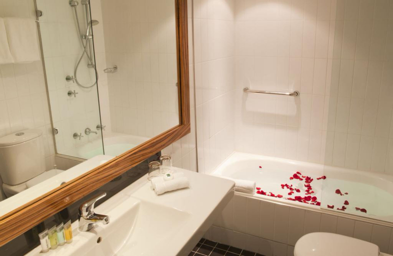 Bedroom 5, Cambridge Hotel, Sydney