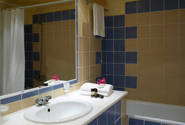 Bathroom, Mitsis Summer Palace, South Aegean