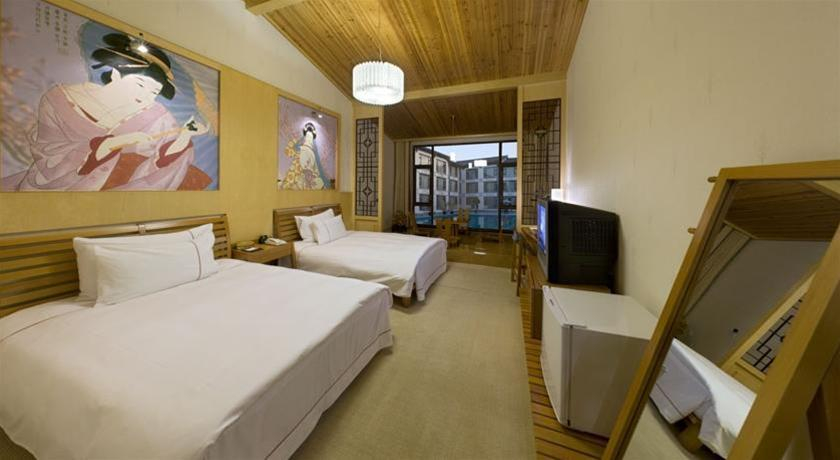 Bedroom 3, Regent Hotel, Dali Bai