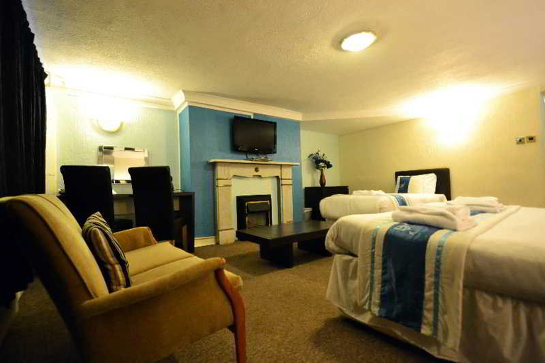 Bedroom 2, Roscoe House, Sefton