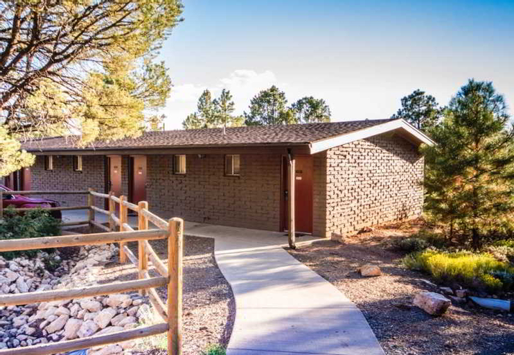 Yavapai Lodge, Coconino