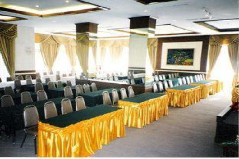 Business Facilities
