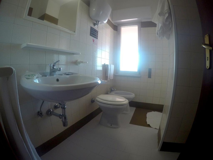 Bathroom, Residence Hotel Felix, Vibo Valentia