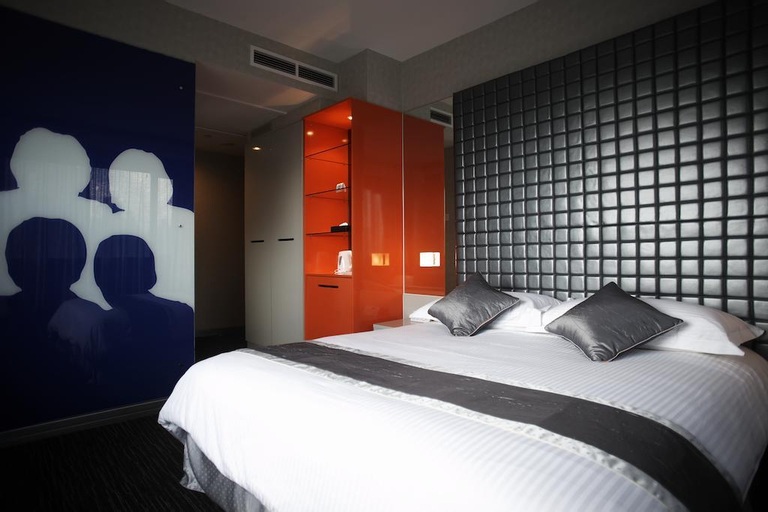 Bedroom 3, Re, Singapura