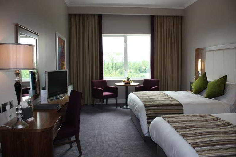 Bedroom 3, Charleville Park