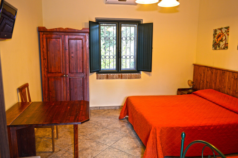 Bedroom 2, Agriturismo Frangivento, Cosenza