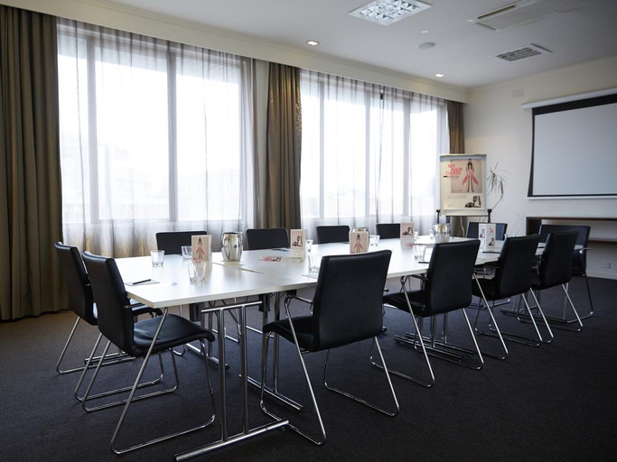 Business Facilities, Cosmopolitan Hotel, Melbourne