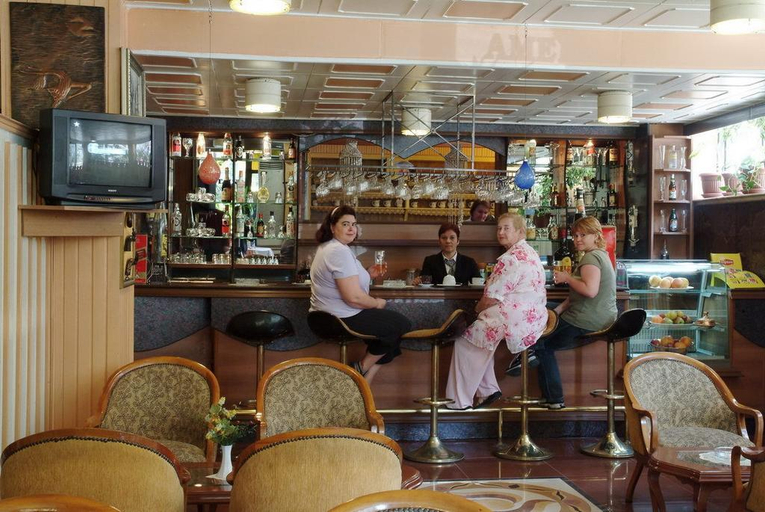 Public Area 3, Eyfel, Fatih