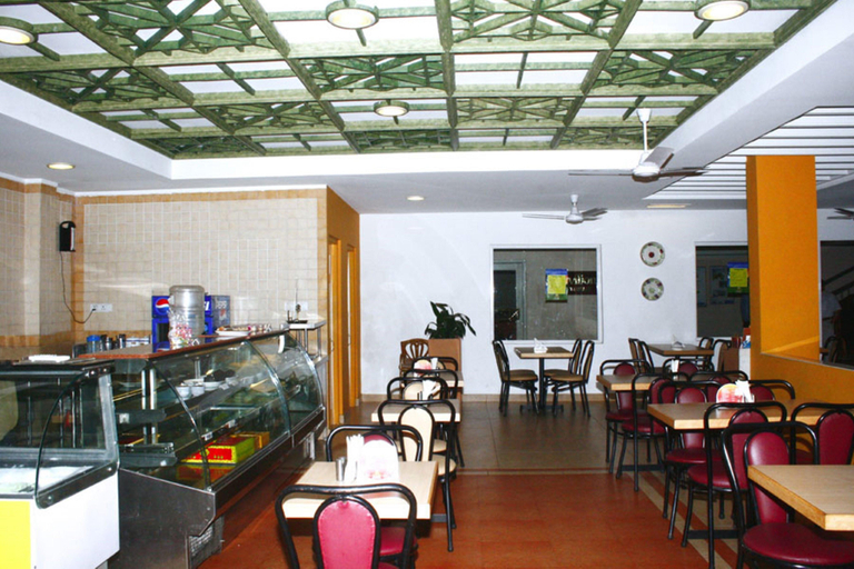 Food & Drinks 5, Abad Fort, Ernakulam