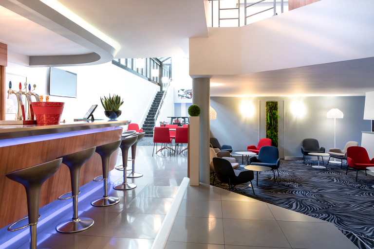 Public Area 4, Novotel Paris Suresnes Longchamp, Hauts-de-Seine