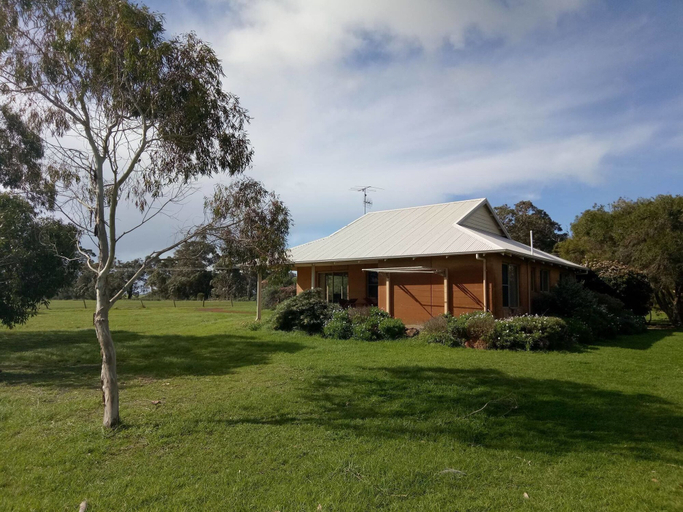 Exterior & Views 2, Adinfern Estate, Augusta-Margaret River