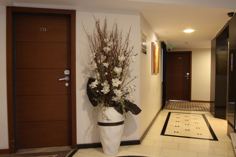 Bathroom 5, Blanca Hotel, Konak