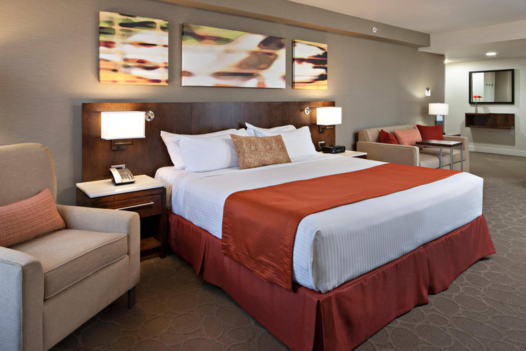 Bedroom 3, Delta Hotels Grand Okanagan Resort, Central Okanagan