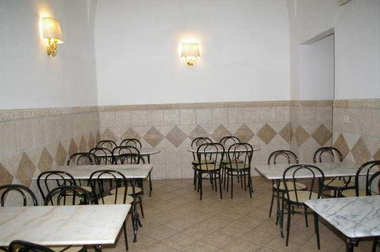 Food & Drinks 3, Acropoli, Rome