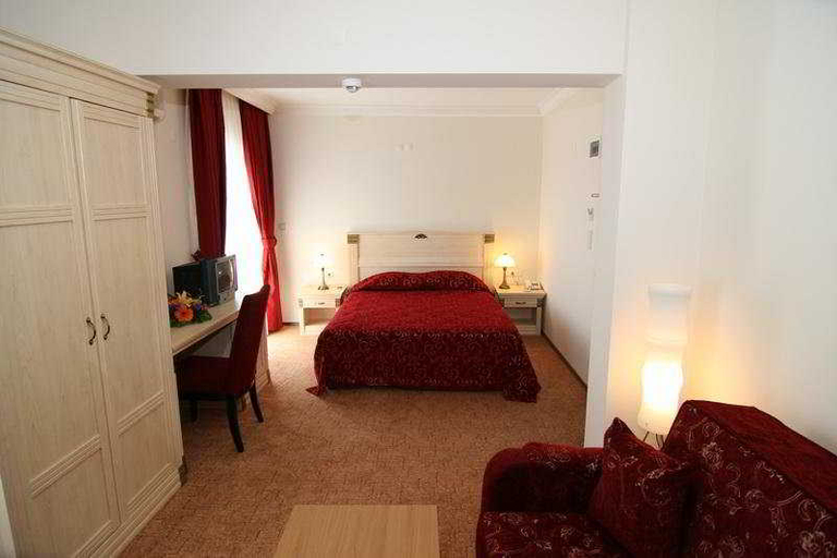 Bedroom 3, Duqqan Deluxe Hotel, Kuşadası
