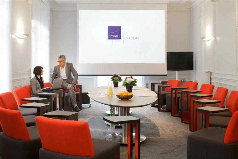 Public Area 4, Novotel Paris Saclay, Essonne