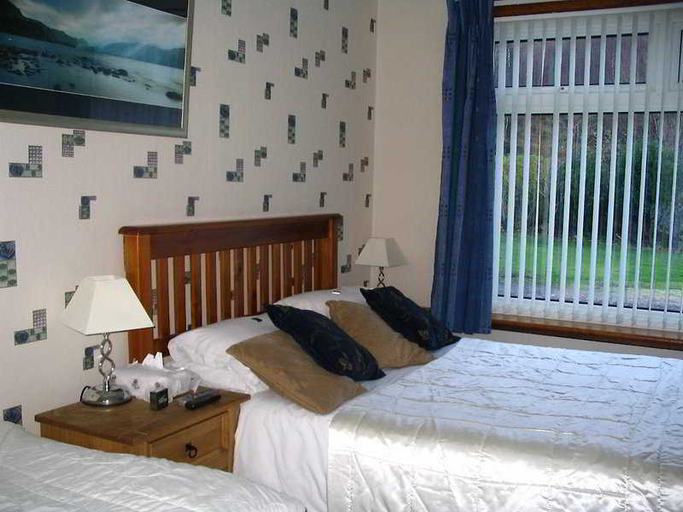Bedroom 2, Campfield House, Highland