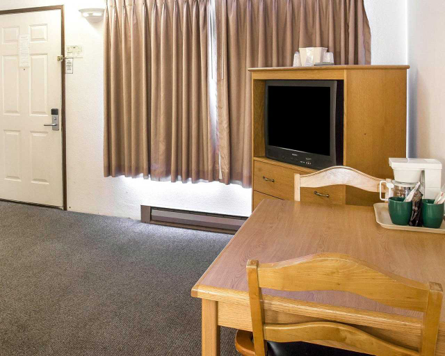 Others 5, Rodeway Inn & Suites, Pacific