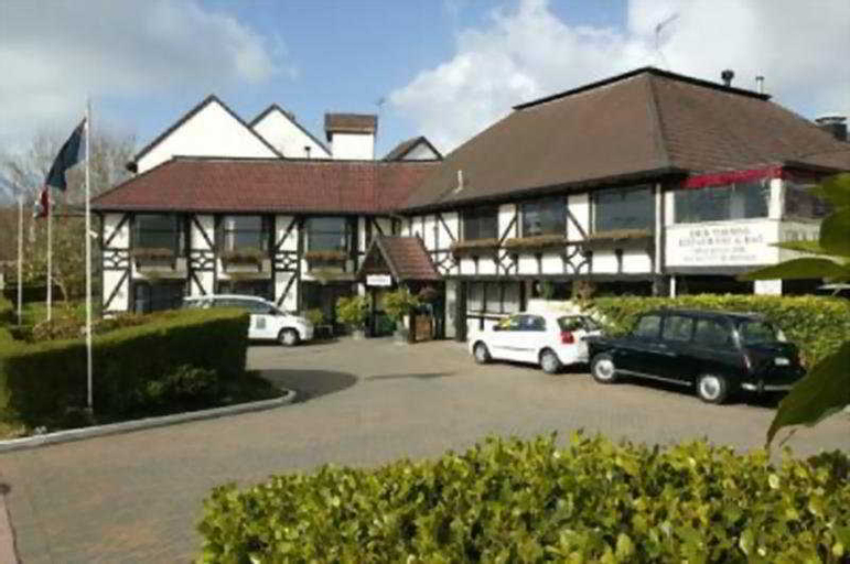 The Surrey Hotel, Waitakere