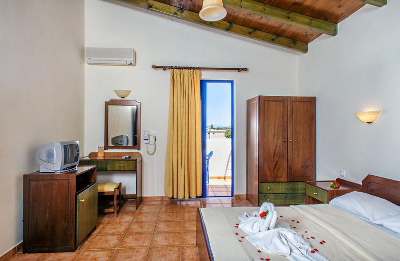 Bedroom 4, Adelais, Crete
