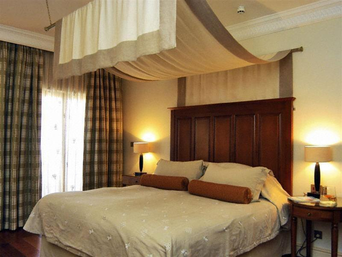 Bedroom, Aphrodite Hills Hotel