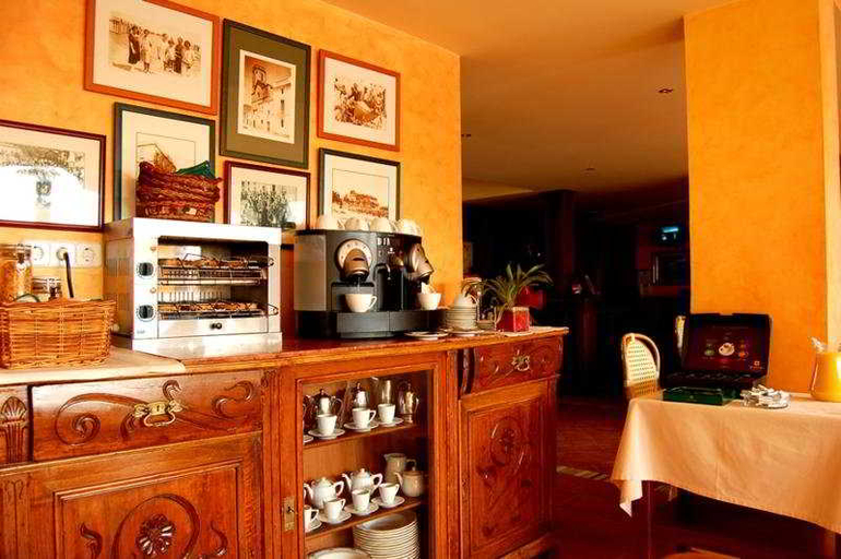 Others 5, Hotel Antiga, Tarragona