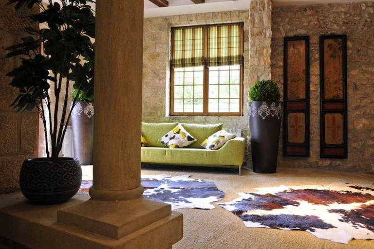 Public Area 2, Hotel Palacio Dos Olivos, Navarra