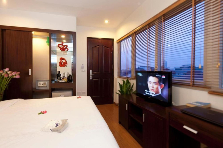Rising Dragon Legend Hotel, Hoàn Kiếm