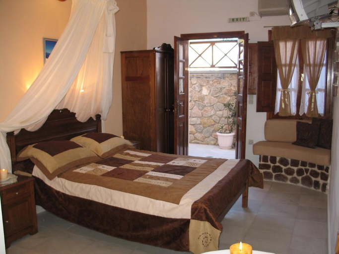 Bedroom 3, Merovigliosso Studios and Apts., South Aegean
