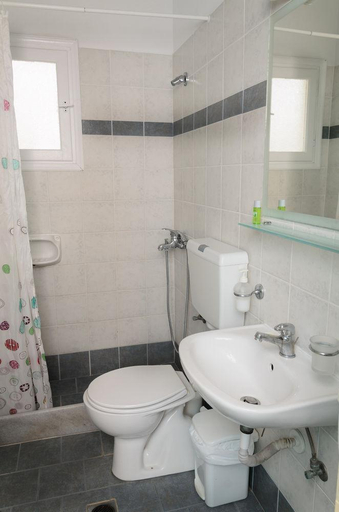 Bathroom 5, Hotel Livadia, South Aegean