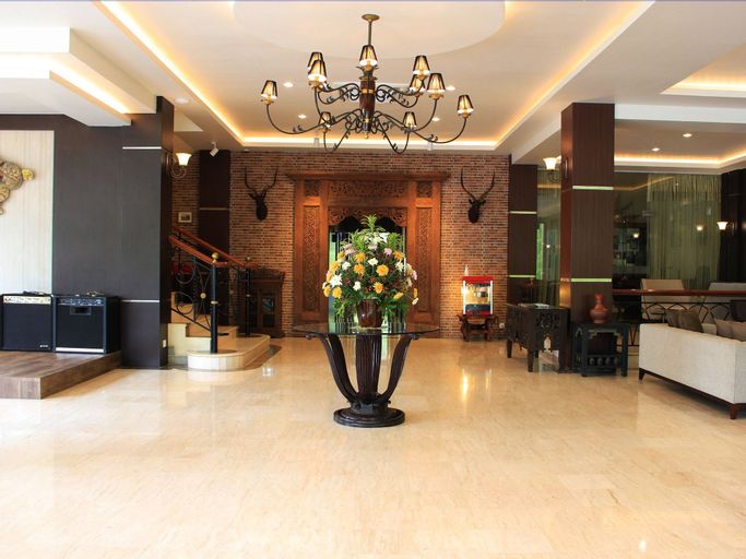 Narita Hotel Surabaya, Surabaya