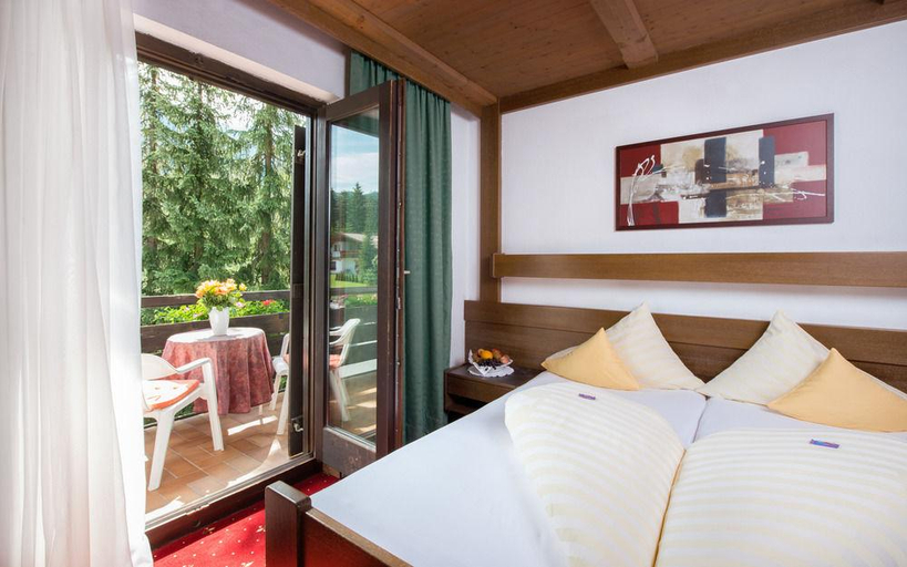 Bedroom 3, Stefanie, Innsbruck Land