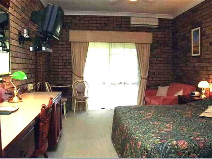Bedroom 3, Quality Inn Overlander Homestead, Roma