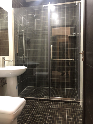 Bathroom 4, Vanadzor Armenia Hotel