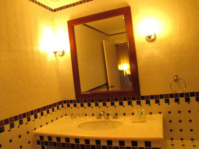 Bathroom 8
