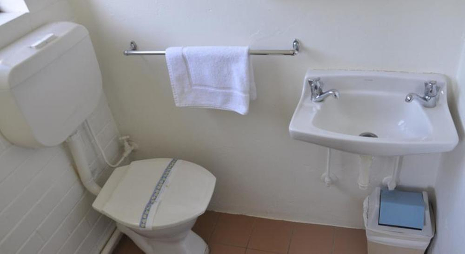 Bathroom 4, H&D Apartments, Melbourne