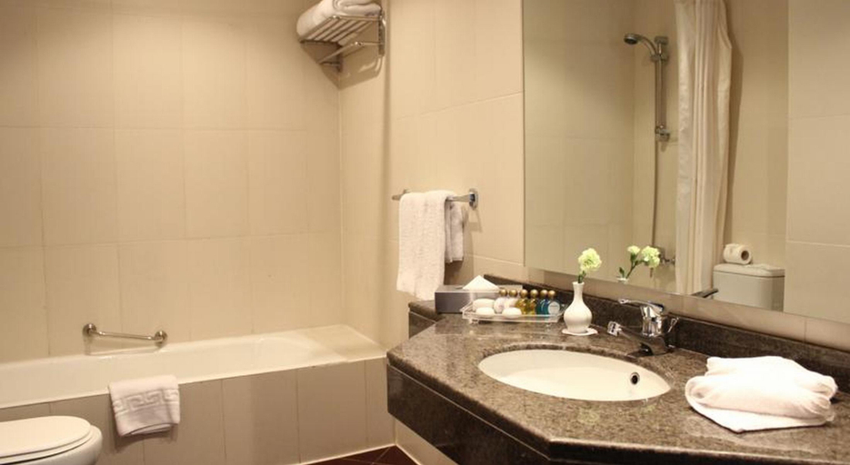 Bathroom 5, Aracan Pyramids, Al-'Umraniyah