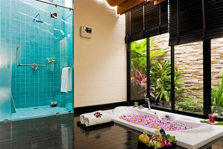 Bedroom 5, Novotel Chumphon Beach Resort & Golf, Muang Chumphon