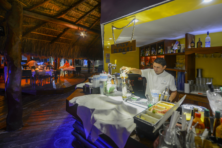 Food & Drinks 5, Privilege Aluxes - Isla Mujeres, Isla Mujeres