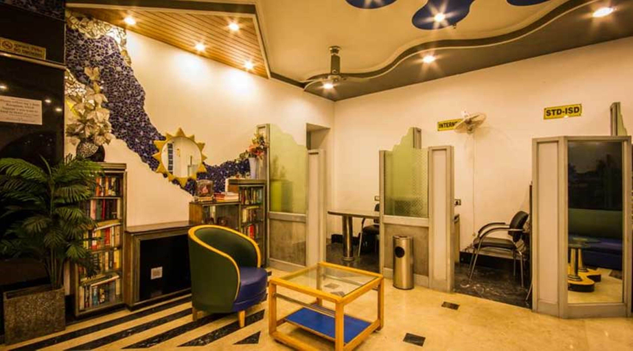 Public Area 2, The Suncourt Hotel Yatri, Delhi