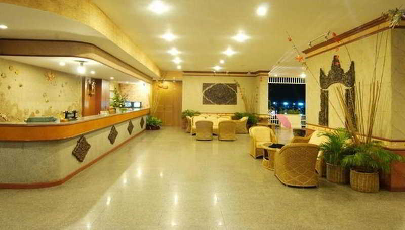 Public Area, Milford Paradise, Pran Buri