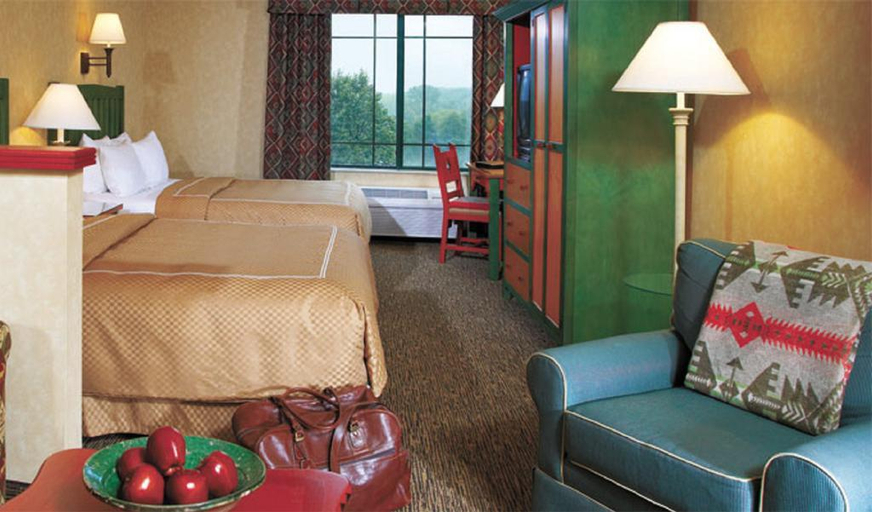 Exterior & Views 2, Wildwood Lodge Pewaukee, Waukesha