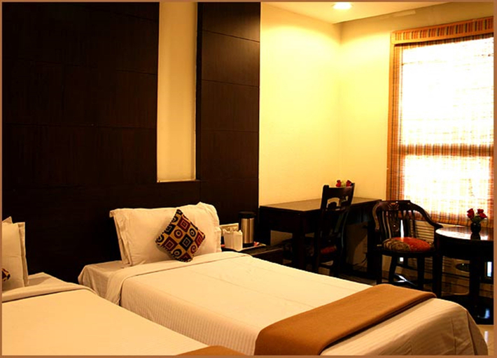 Bedroom, Grand Peepal Continental, Delhi
