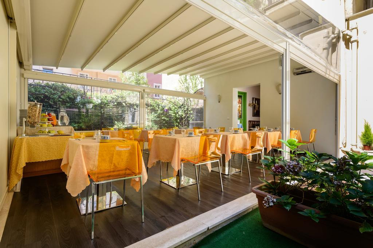 Food & Drinks 3, Hotel St. Moritz, Rome